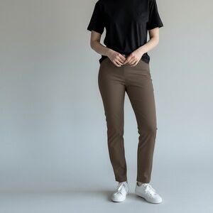Dahlia Stone Khaki Pants Size M
